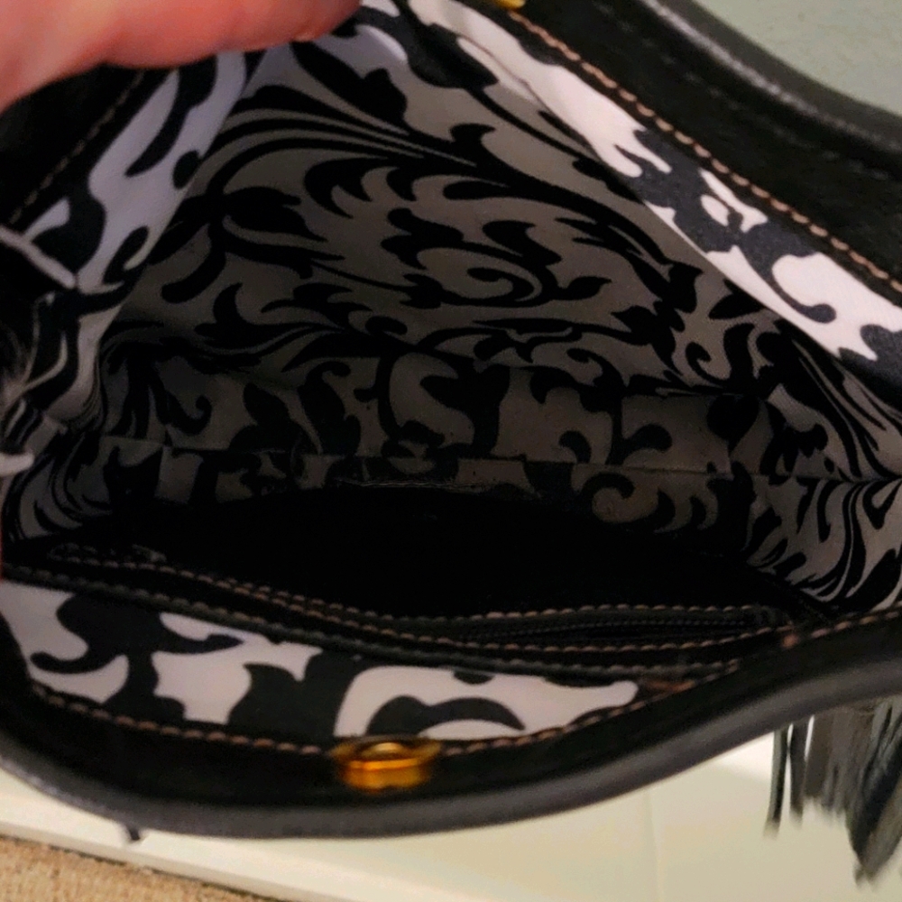 Crossbody purse